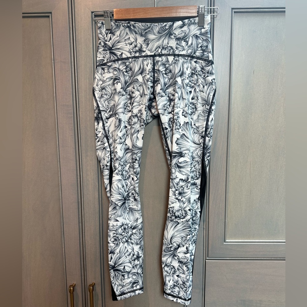 Lululemon Athletica Monochrome Floral Leggings